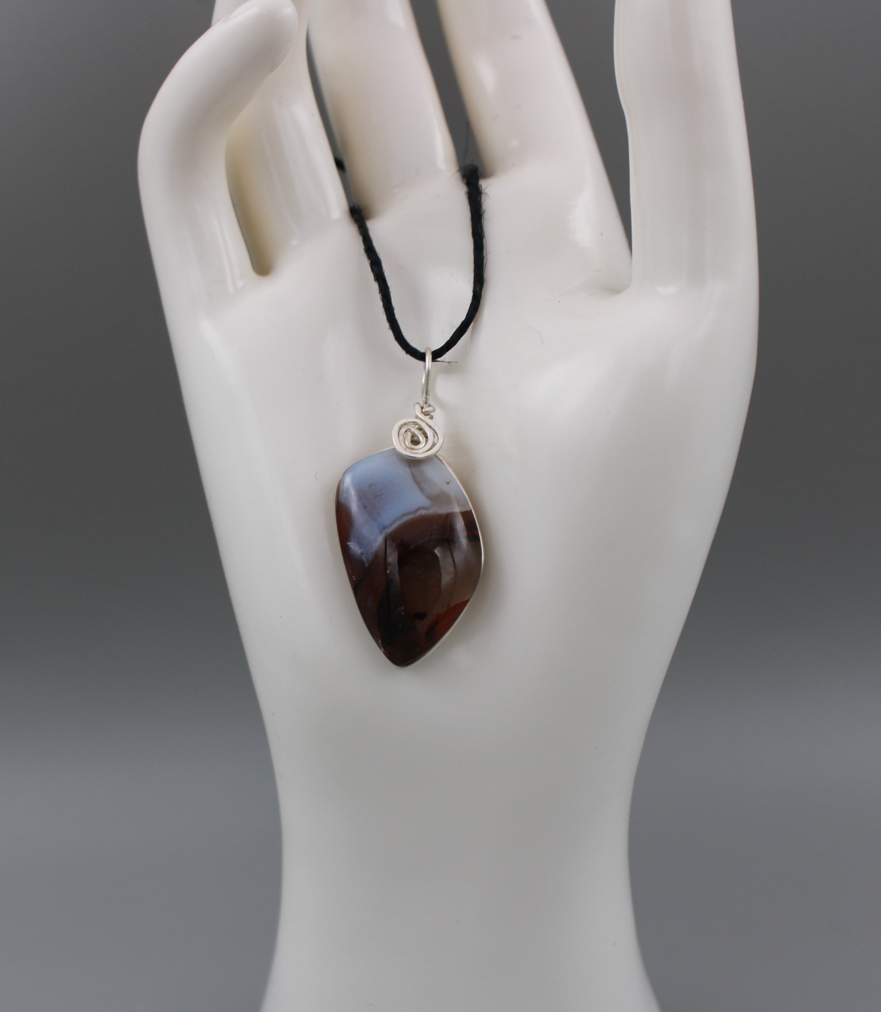 Fluorescent Ankara Agate Pendant - Image 3