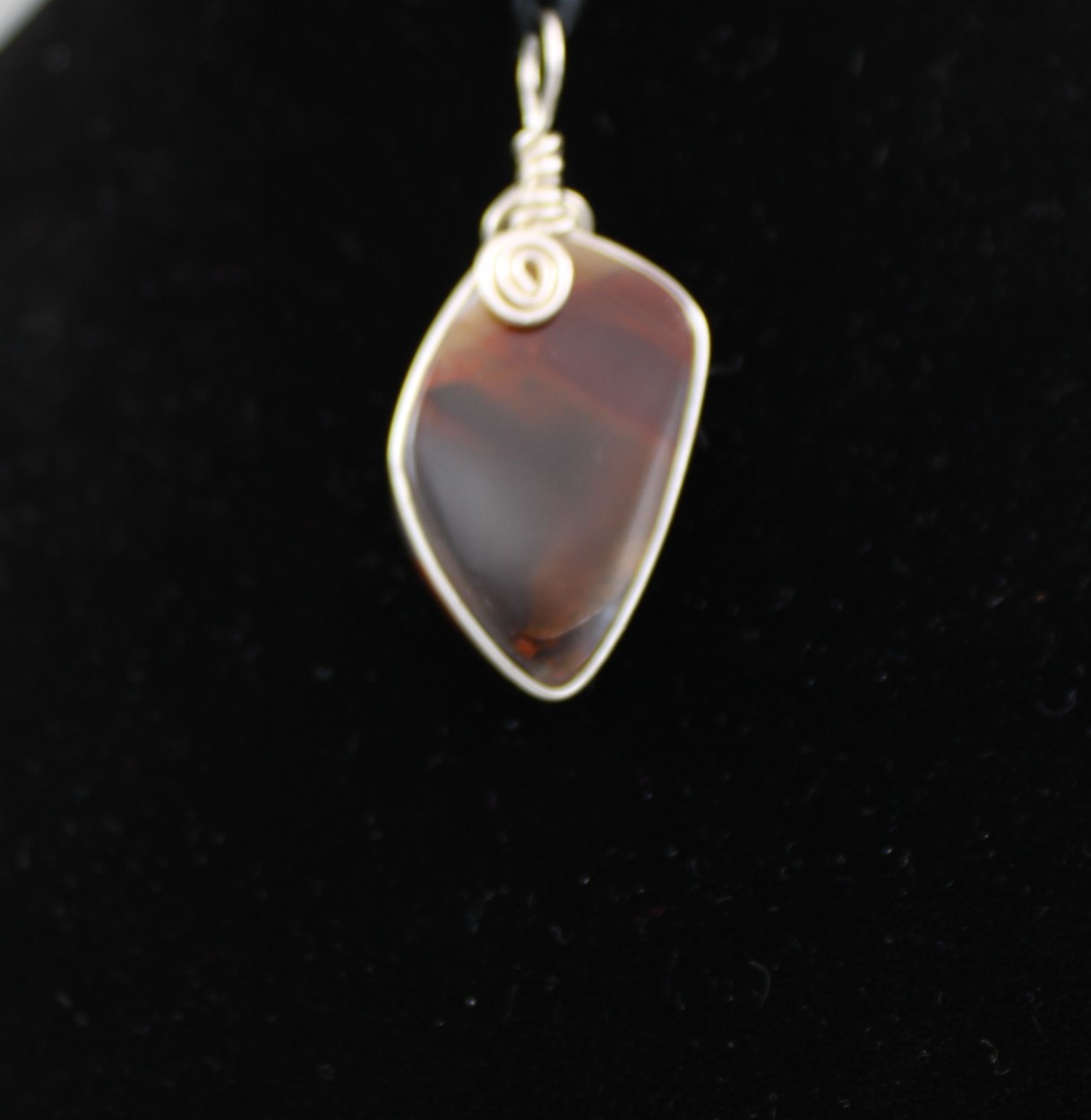 Fluorescent Ankara Agate Pendant - Image 2